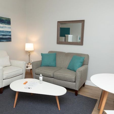 The Acorn Suites Mebane Bagian luar foto