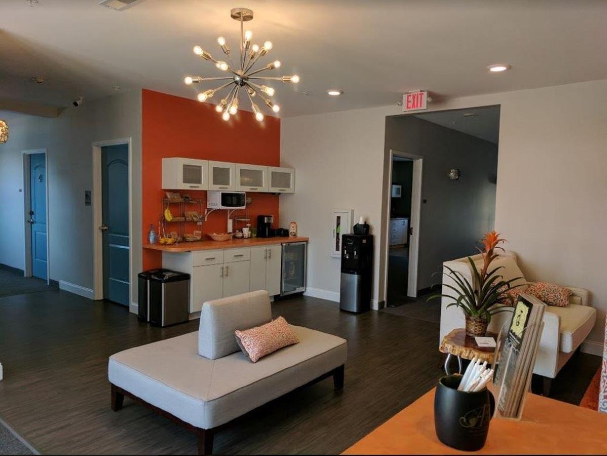 The Acorn Suites Mebane Bagian luar foto