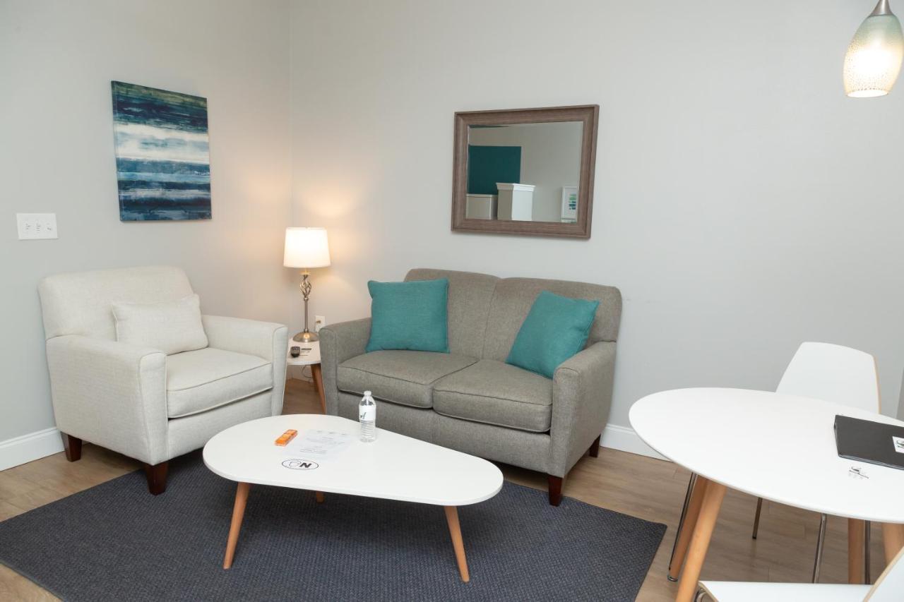 The Acorn Suites Mebane Bagian luar foto